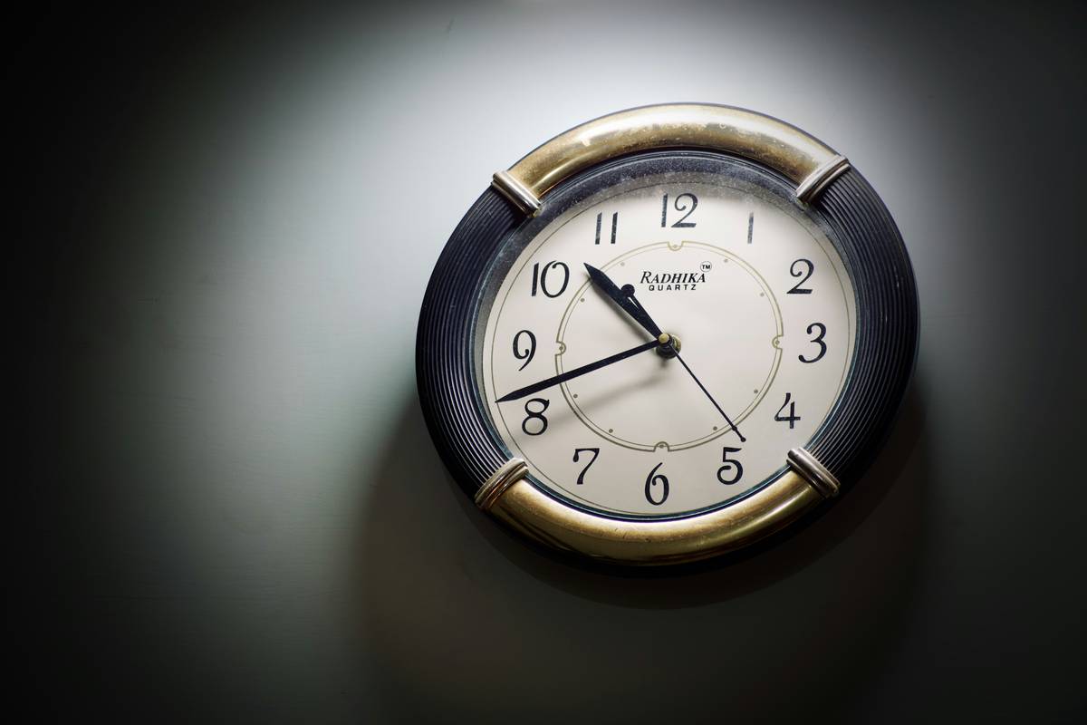 How Does a Motion Activated Alarm Smart Clock Work? (And Should You Buy One?)